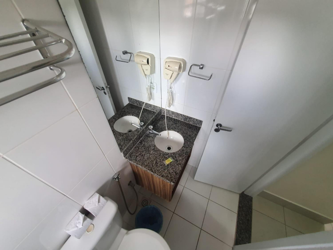 Bathroom 3, Lacqua Diroma - I, II, III, IV e V, Caldas Novas