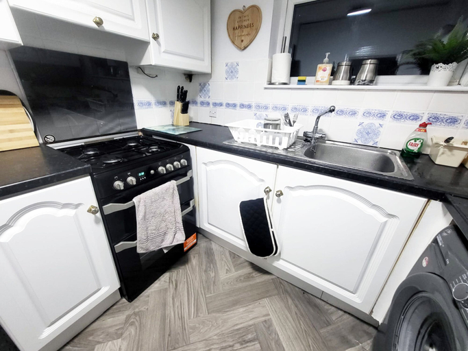 Others 3, Comfortable Stay - Ivor St, Rochdale
