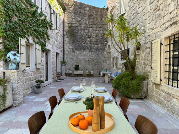 Others 4, Olea Apartments in a Historic 17th Century Palace Perast