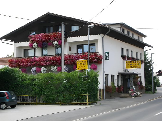 Others 4, Pri Karlu Rooms & More, Maribor