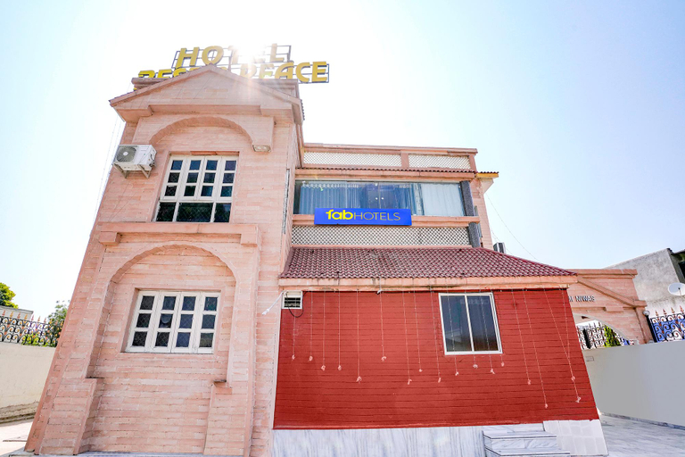 Hotel Rest & Peace, Ahmadabad