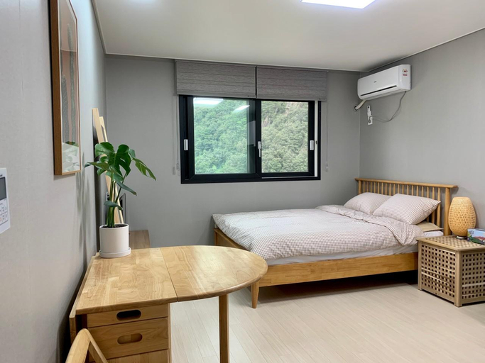 Bedroom, Chungju Stay Palbong, Chungju