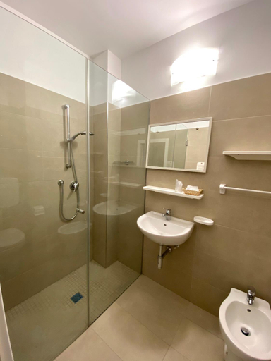 Bathroom 3, B&B Moresco, Rimini