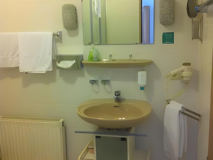 Bathroom 3, Flora, Rhein-Kreis Neuss