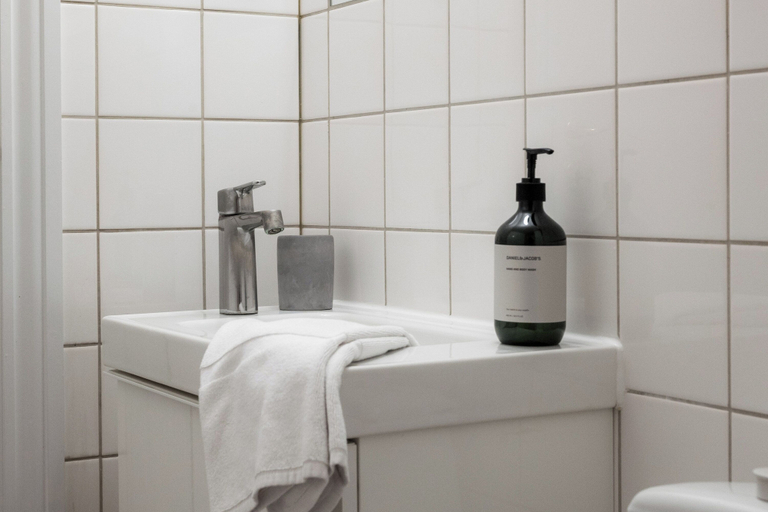 Bathroom, Little Blue House 2 - Daniel&Jacob's Premium Apartments, Copenhagen