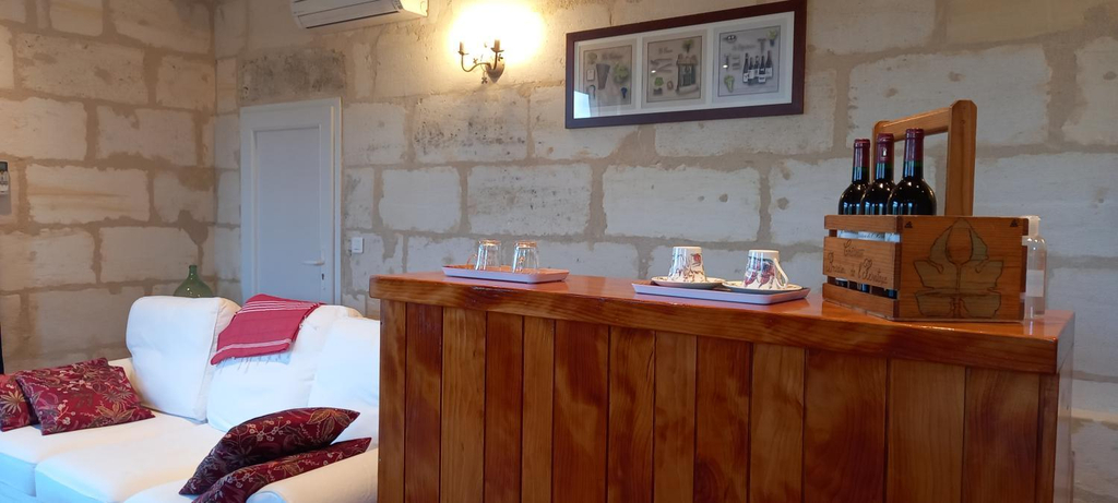 Others 5, L'HERMITAGE D'ALIENOR, Gironde