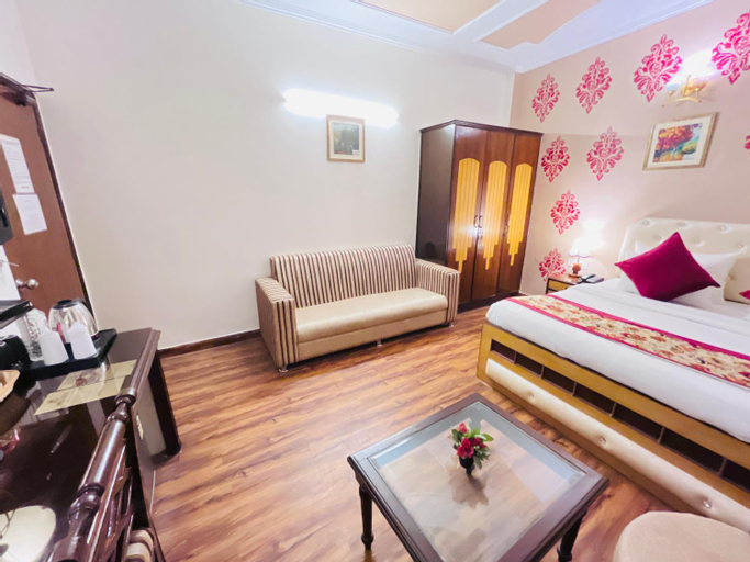 Hotel Paras - Karol Bagh Delhi, West