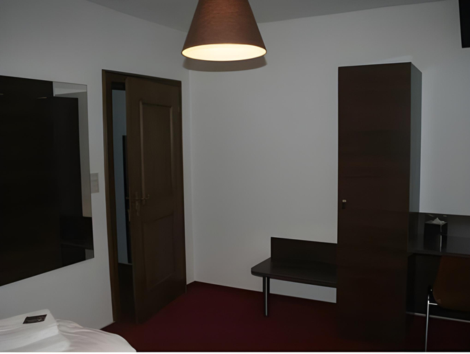 Others 4, Ratskeller Niederurff - Hotel & Restaurant, Schwalm-Eder-Kreis