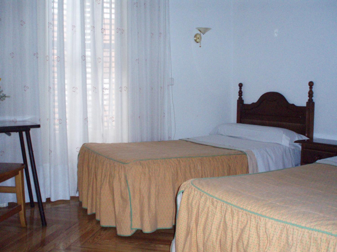 Others 4, Hostal Castilla, Madrid