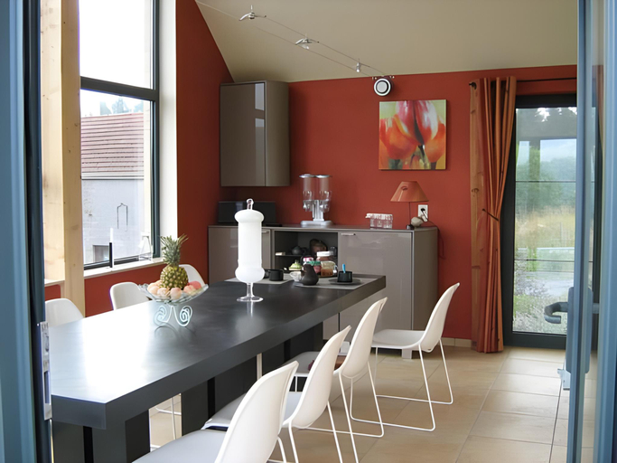 Others 5, B&B Le Bouchat-Oreille, Namur