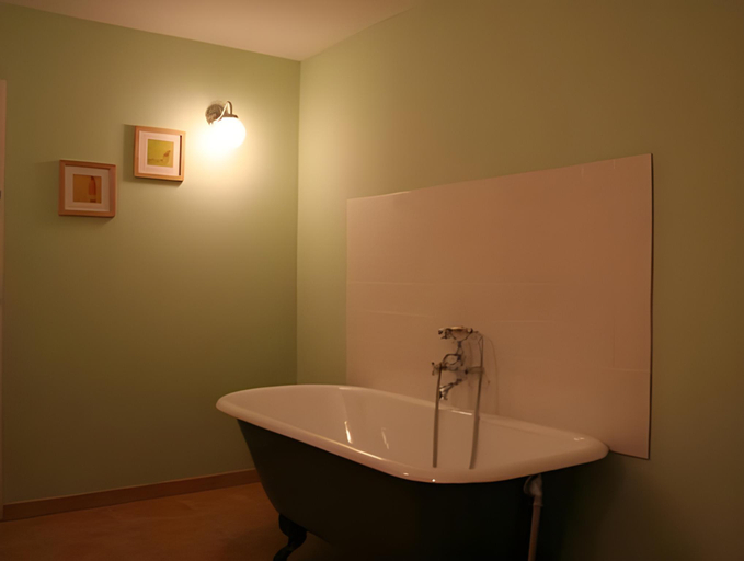 Bathroom 2, Chateau Labistoul, Tarn