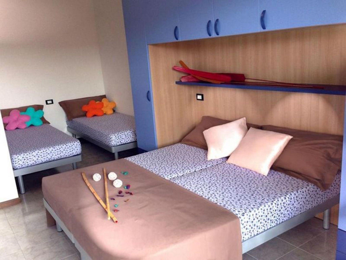 Bedroom 2, Spend your holiday by the pool-Beahost, Venezia