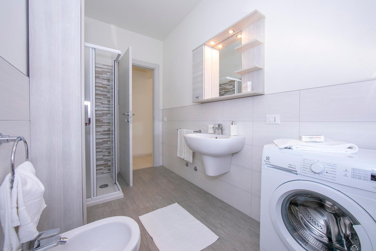 Bedroom 2, Casa dei Quadri - Happy Rentals, Verona