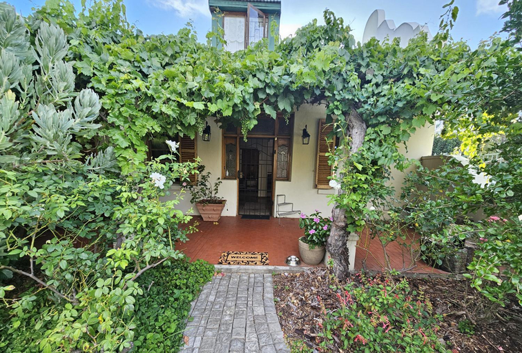 Others 5, Rawsonville House, Cape Winelands
