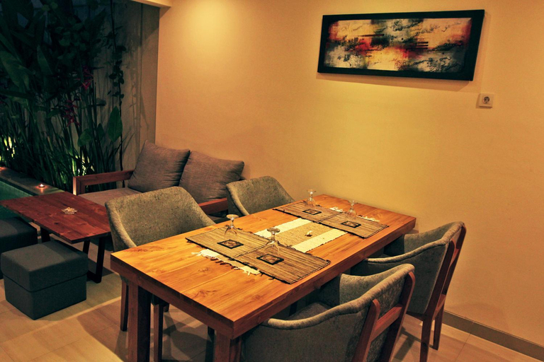 Dining Room 7