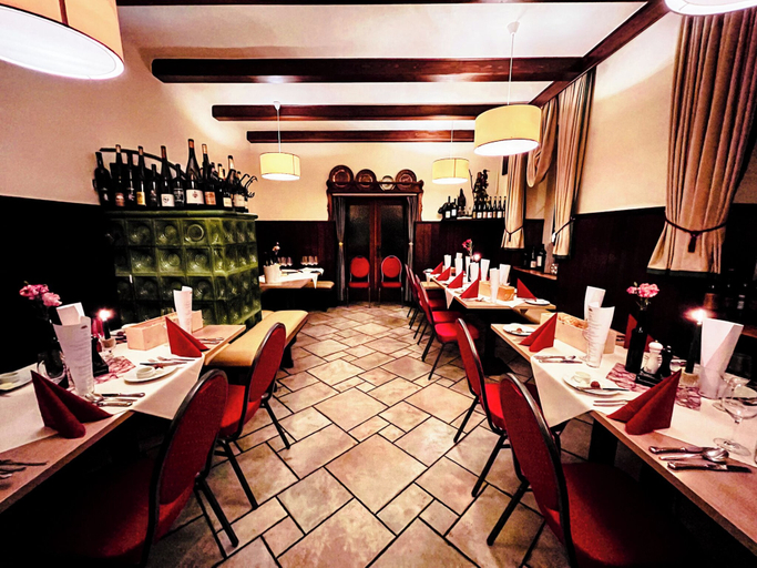 Food & Drinks 5, STIERSCHNEIDERS Weinhotel Wachau, Krems an der Donau Land