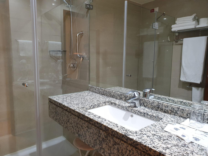 Bathroom 3