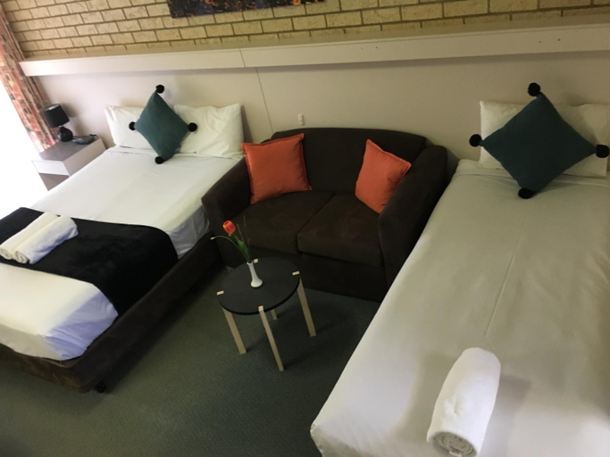 Others 3, Jolly Swagman Motor Inn, Goondiwind