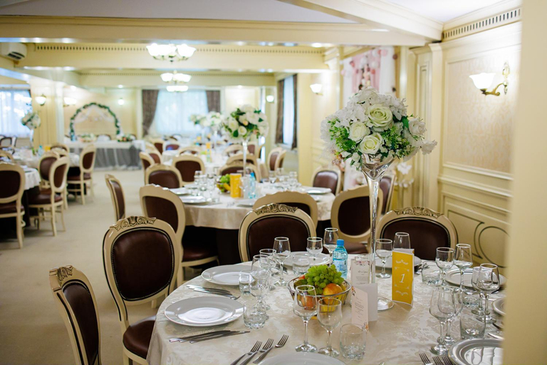 Food & Drinks 2, Cazare Plopii fara Sot, Iasi