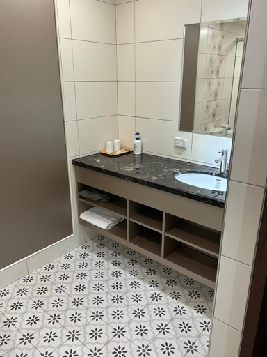 Bathroom 2, Athens Vacation Club House, Penghu