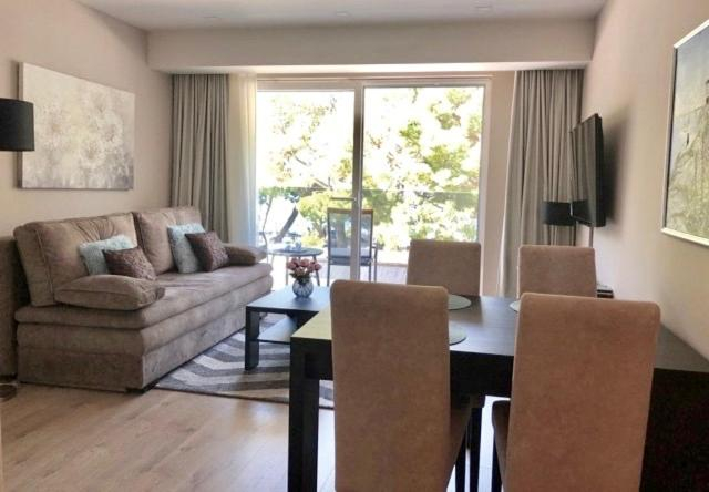 Others 3, Apartman Bella, Makarska