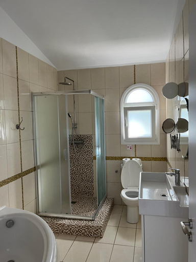 Bathroom 4, Villa Neyla Four bedroom Coral Bay Beach front