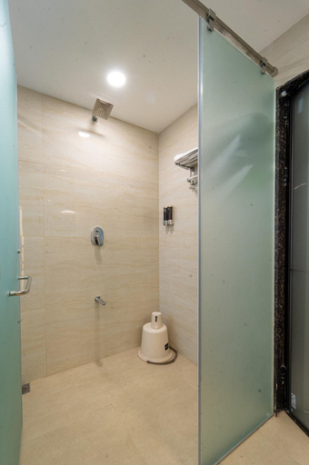 Bathroom 4, Hotel Krishna Inn, Aurangabad , Aurangabad