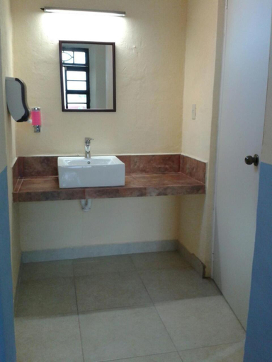 Bathroom, Hostal La Ermita, Mérida