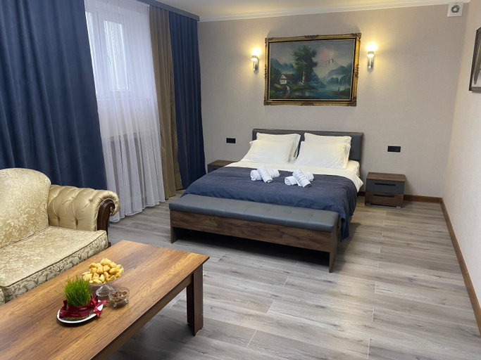 Others 3, Hotel 1001, Bishkek