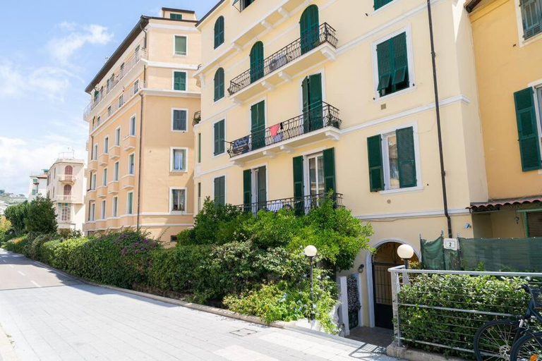 Sea View Apartment - 2 bedrooms, Imperia