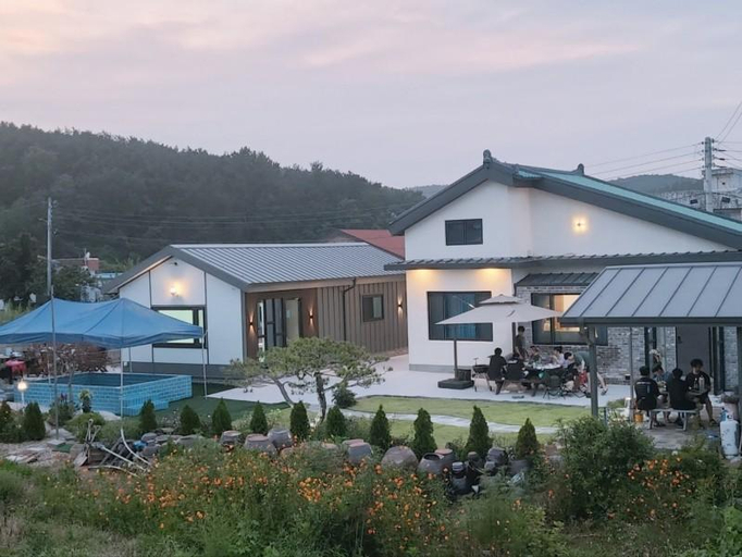 Exterior & Views 4, Pohang Four Seasons Private Pension, Pohang