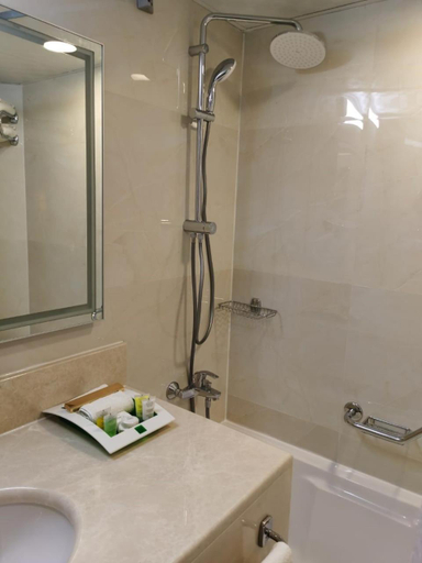 Bathroom, Alrabea Hotel