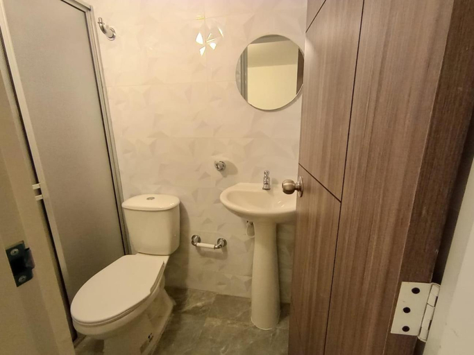 Bathroom 5, HOSPEDAJE SiLOM, Santafé de Bogotá
