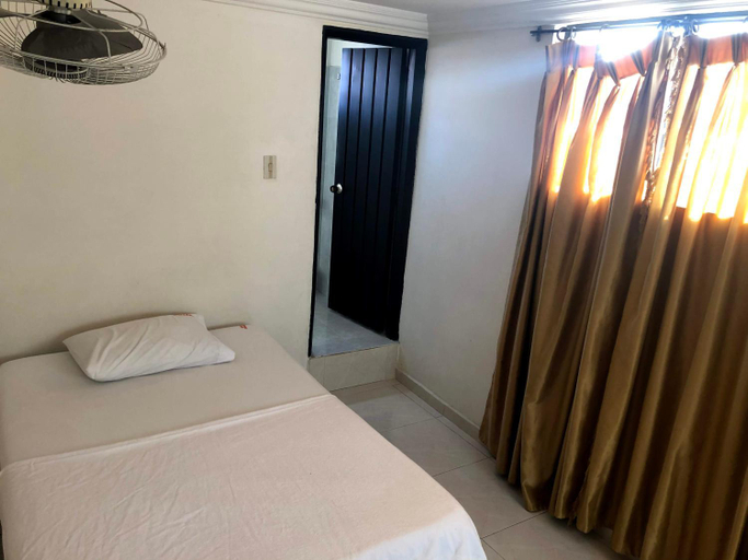 Bedroom 3, Hotel Central Johanna, Tuluá
