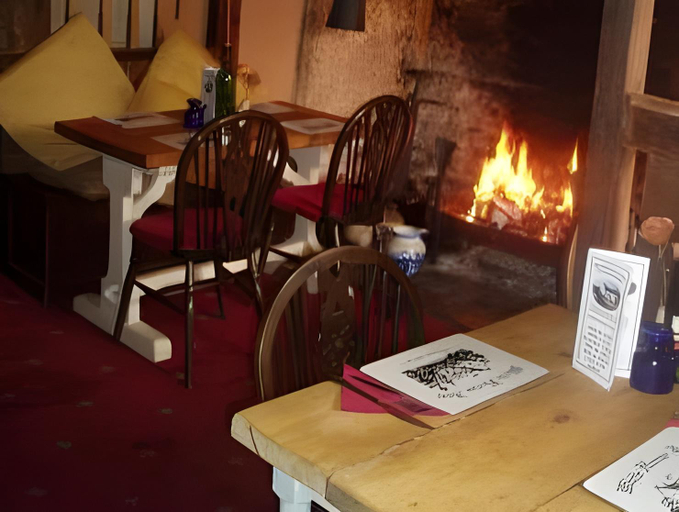 Food & Drinks 5, The White Horse Inn, Somerset