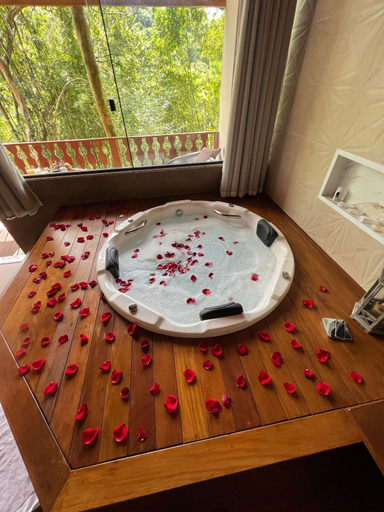 Bathroom 3, CHALÉS PRINCESA ISABEL, Petrópolis