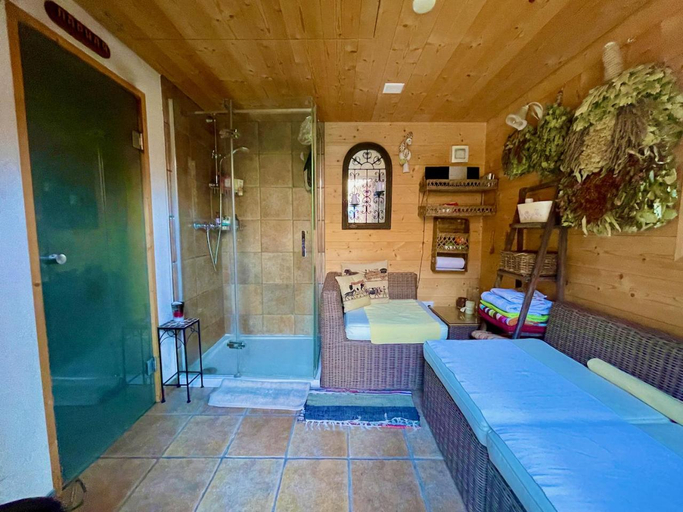 Others 5, Doodle's Amazing Chalet -Walensee - Flumserberg - Churfirsten - Heidiland - Pool - Sauna, Sarganserland