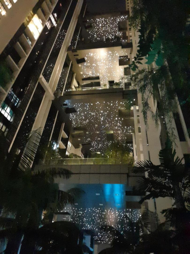 MCity Ampang (Room in shared apartment), Gombak