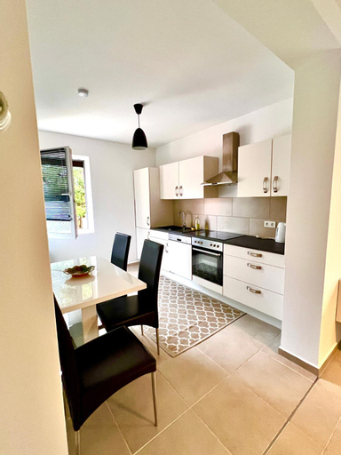 Dining Room 18