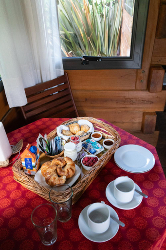 Others 4, Akapana Suites, Calamuchita