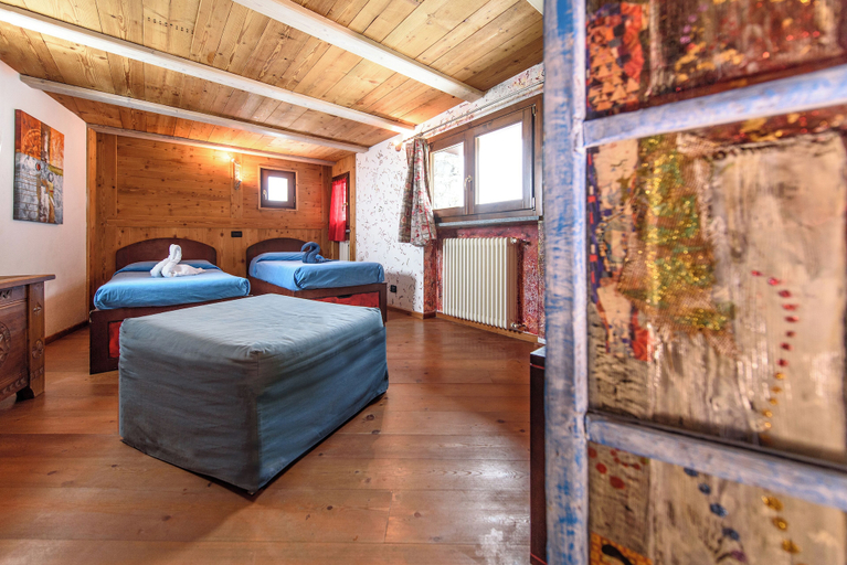 Bedroom 2, Maison Chatelard, Aosta