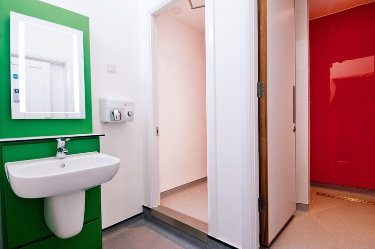 Bathroom 2, YHA Canterbury Hostel, Kent