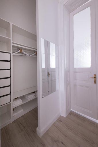 Others 4, Wagner Villa 902 with free private parking, Budapesti