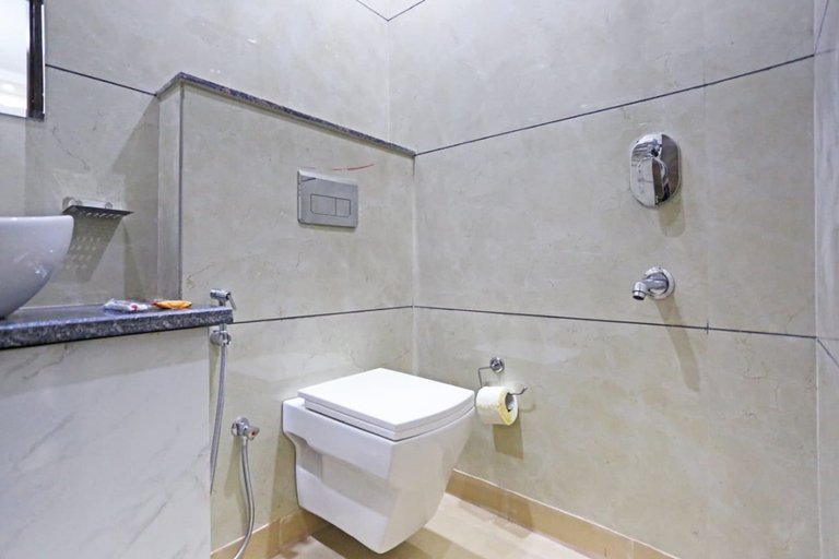 Bathroom 2, HOTEL MANNAT02, Delhi