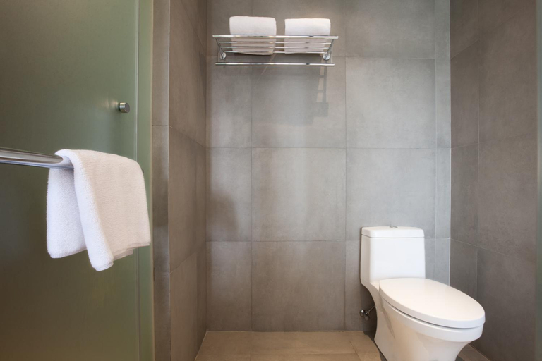 Bathroom 21