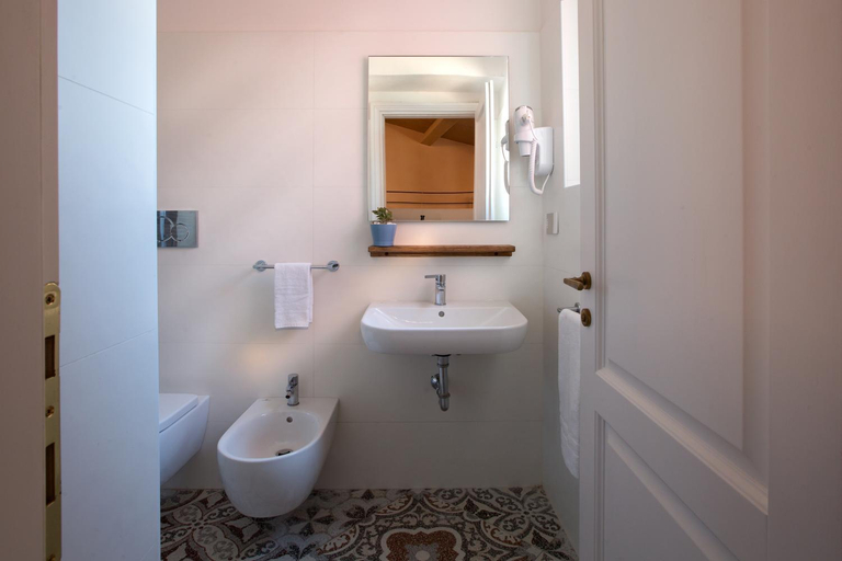 Bathroom, Dimora del Leone Gaeta, Latina
