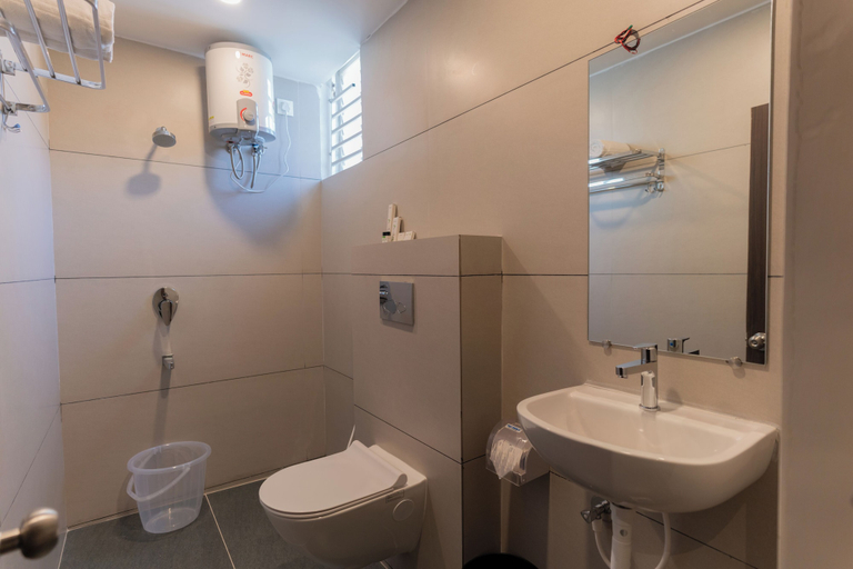 Bathroom, beestay Hotels Rajahmundry, East Godavari
