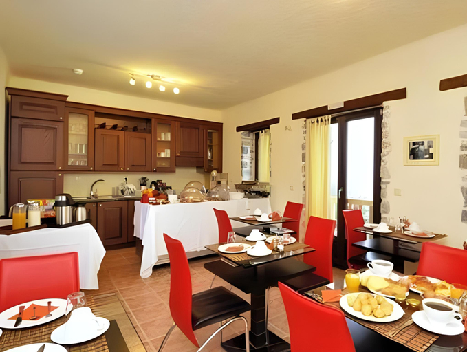 Food & Drinks 3, Prasino - Galazio, Thessaly