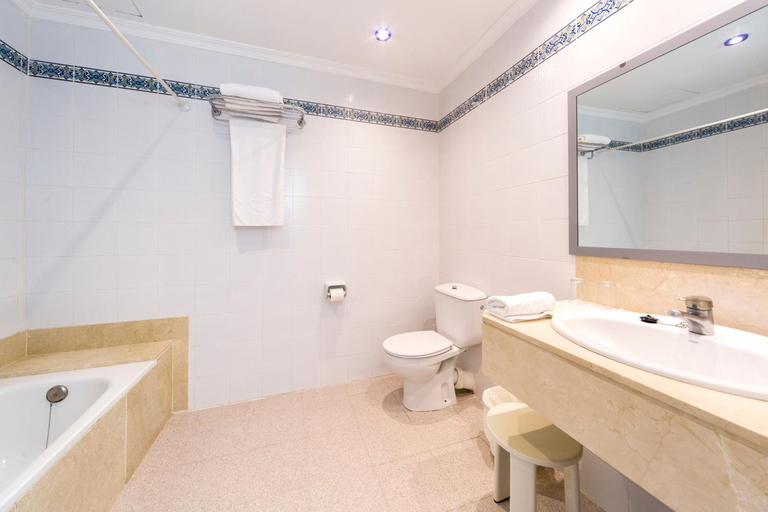 Bathroom 5, Globales Cala'n Blanes, Baleares