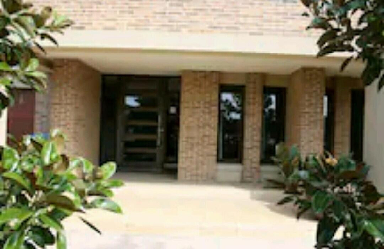 Lucky House , Wyndham - South